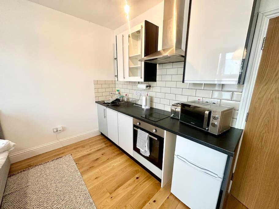 Se4, Self Contained Studio Flat. London Kültér fotó